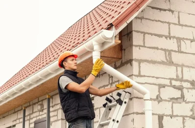 Pose et remplacement de gouttières à Tallone